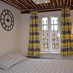 Sea View With Balcony Old Town Of Antibes 2 Pers 昂蒂布