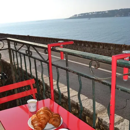Vue Et Balcon - Au Cœur Du Vieil